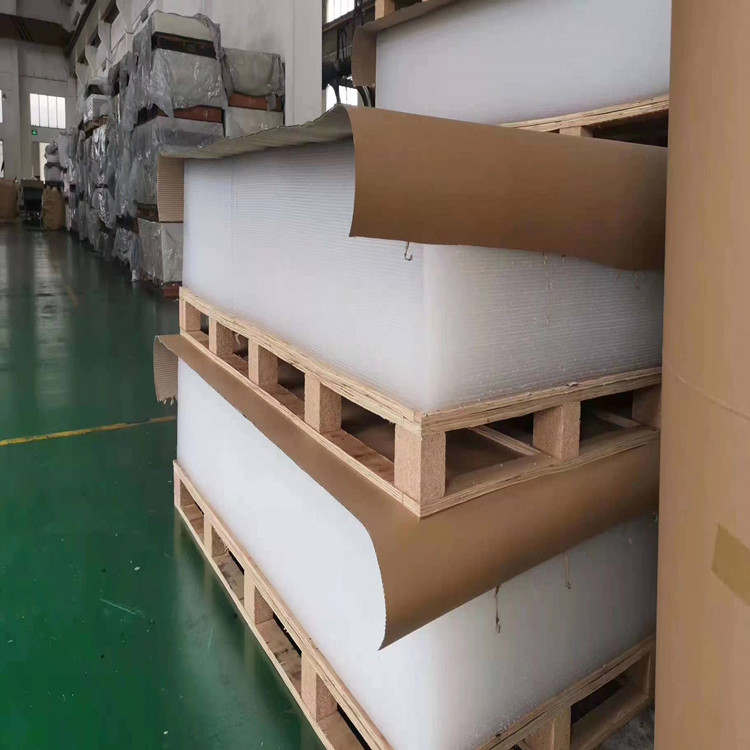 66f1eacba448e14773af00c03d77c0e